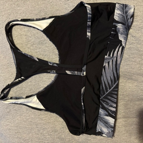 Sports bra - Picture 3 of 3